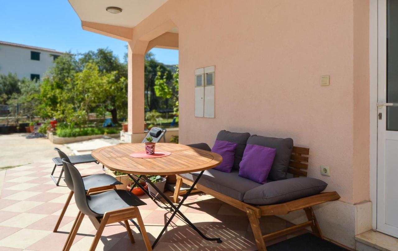 סגט ווראנייצה Apartments Luciano מראה חיצוני תמונה