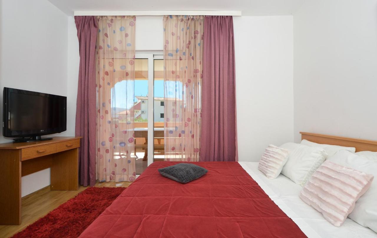 סגט ווראנייצה Apartments Luciano מראה חיצוני תמונה