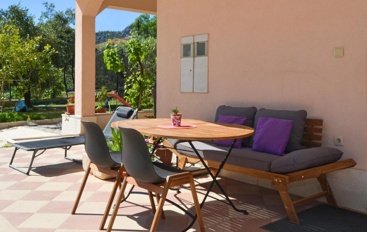 סגט ווראנייצה Apartments Luciano מראה חיצוני תמונה