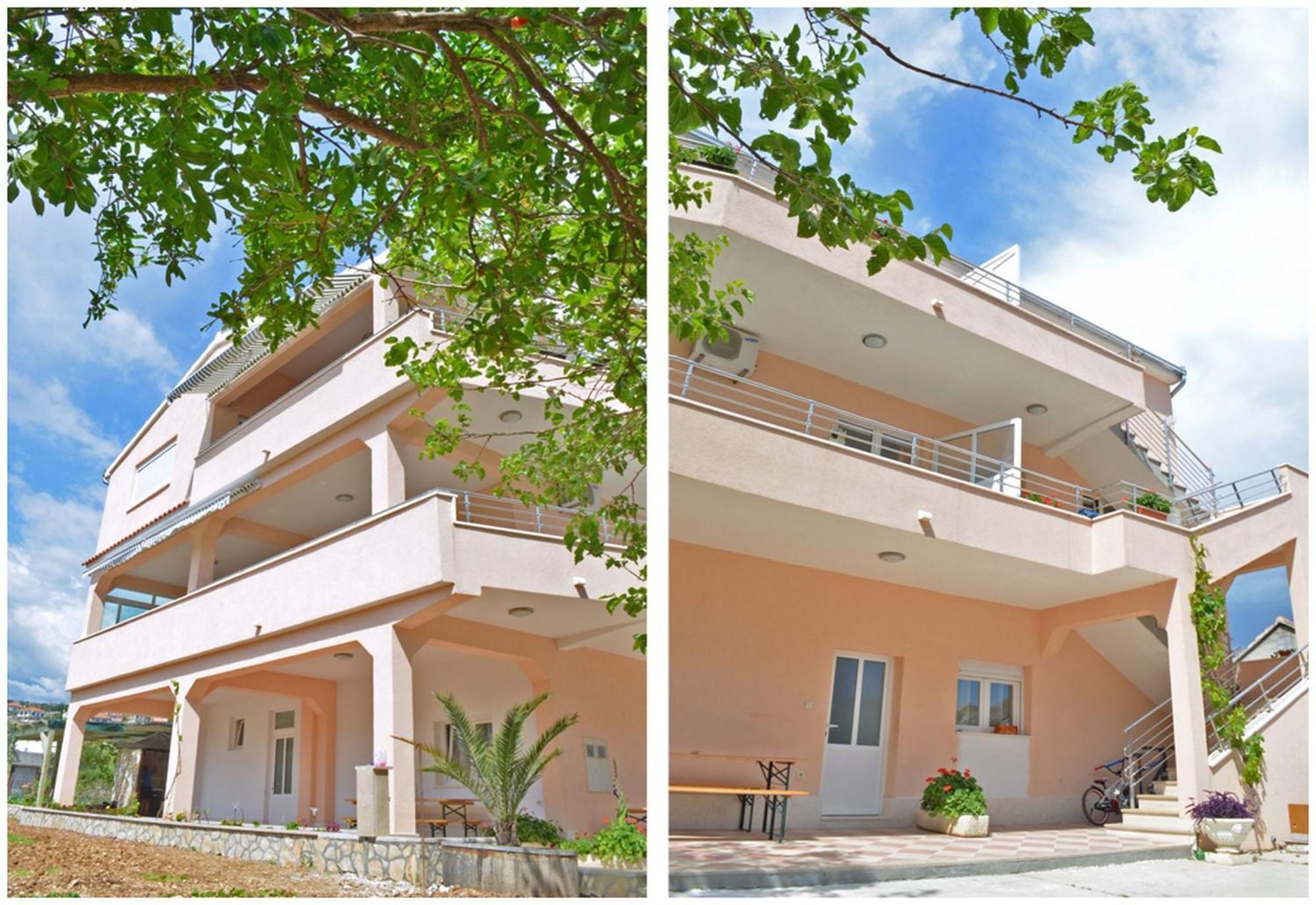 סגט ווראנייצה Apartments Luciano מראה חיצוני תמונה