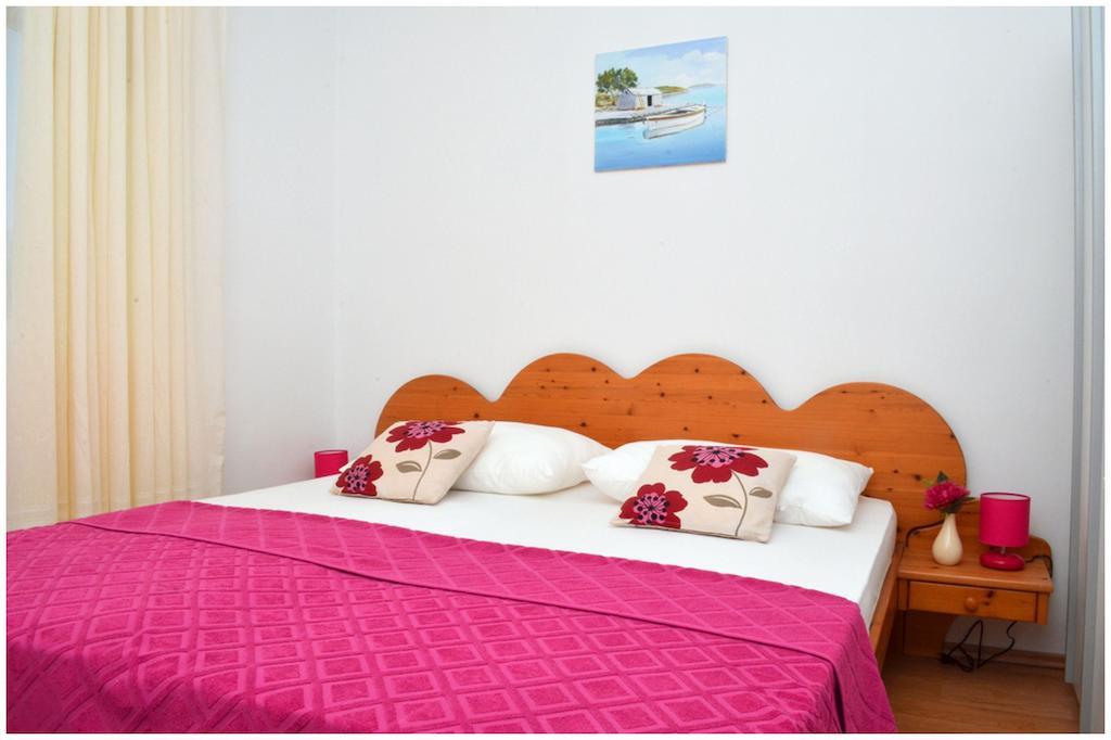 סגט ווראנייצה Apartments Luciano חדר תמונה